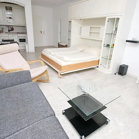 Strandredder, 114 *